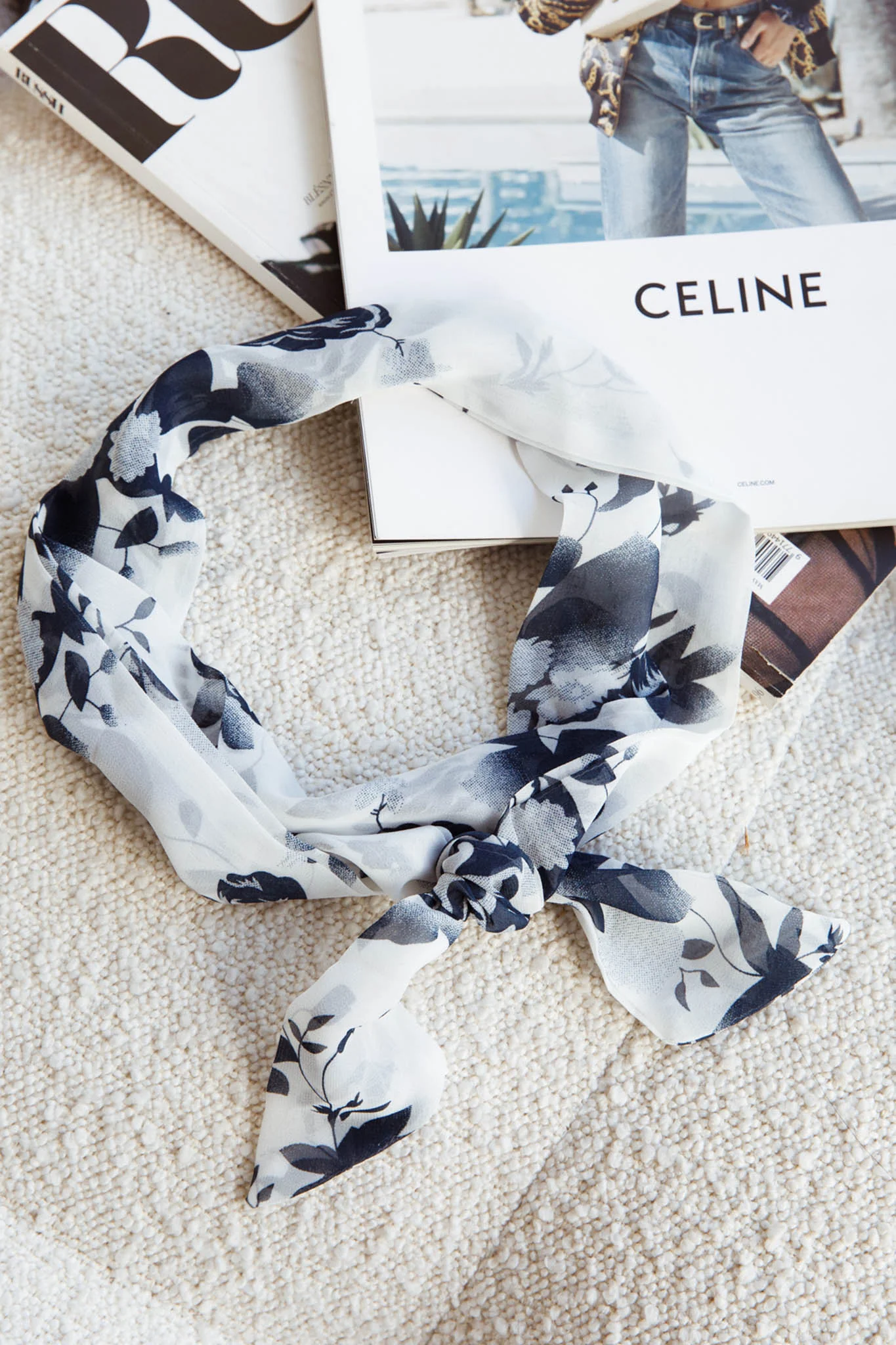 Maddie Twilly Scarf Floral White - Sonourner