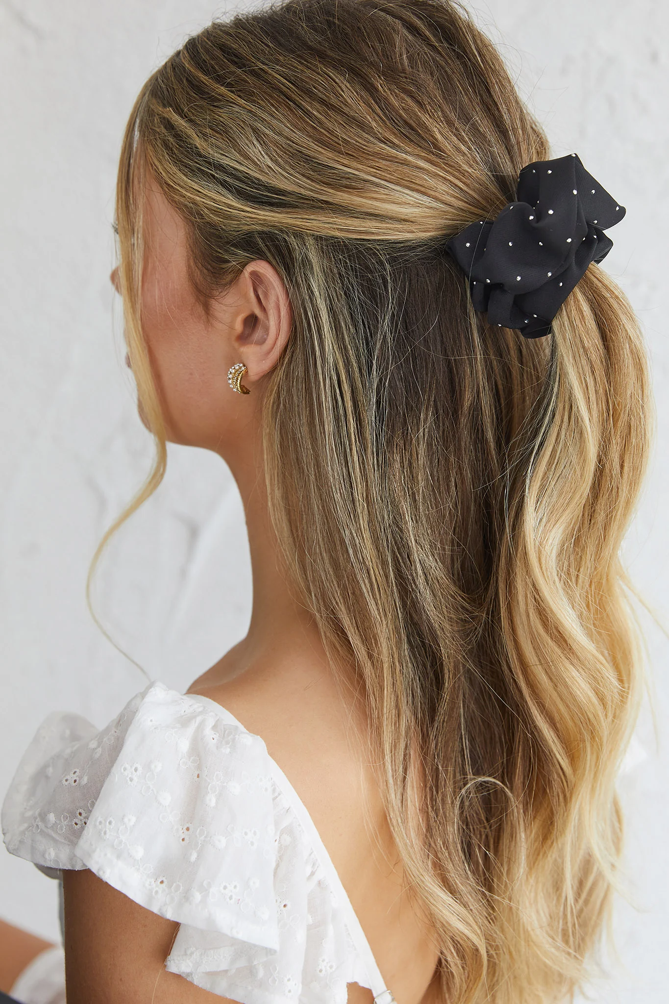 City Lights Embellished Scrunchie Black - Sonourner