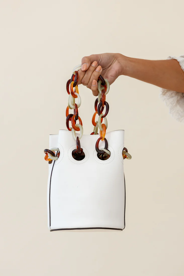 Cassie Chain Link Bucket Bag White - Sonourner
