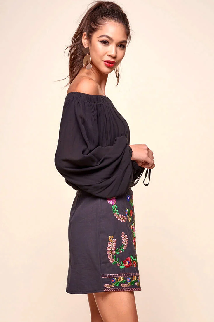 Nina San Lucas Floral Embroidered Mini Skirt Black - Sonourner