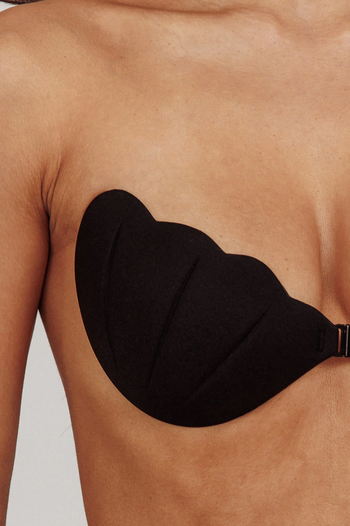 Miracle Scalloped Backless Adhesive Bra Black - Sonourner