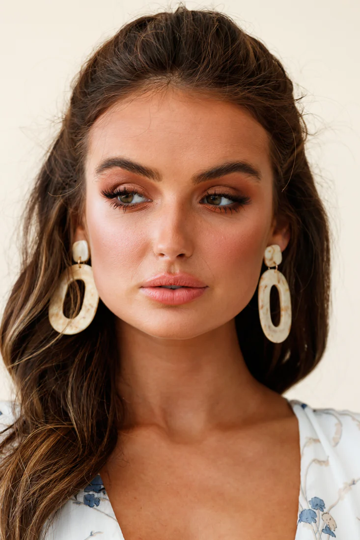 Zuma Marbled Oval Earrings Beige - Sonourner