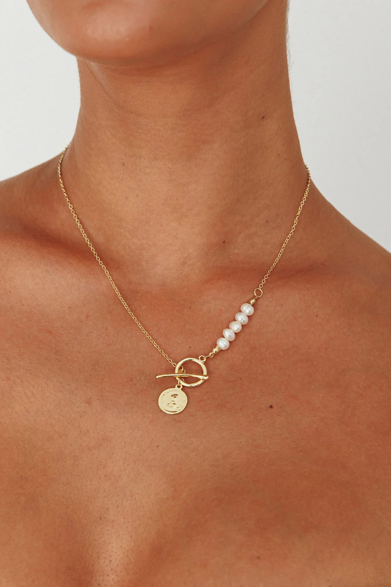 Meliza Pearl & Coin Necklace Gold - Sonourner